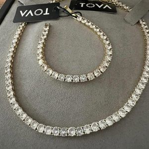 Tennis necklace in Clear zircon stones